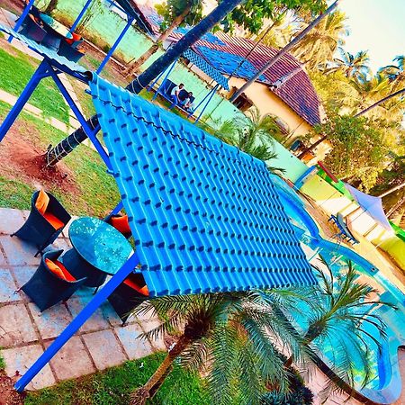 Summer Beach Resort, Goa - #Near Baga Beach #Swimming Pool #Garden #Bar #Lift #Premium Rooms #Property Of The Year #70565-84665 Calangute Esterno foto
