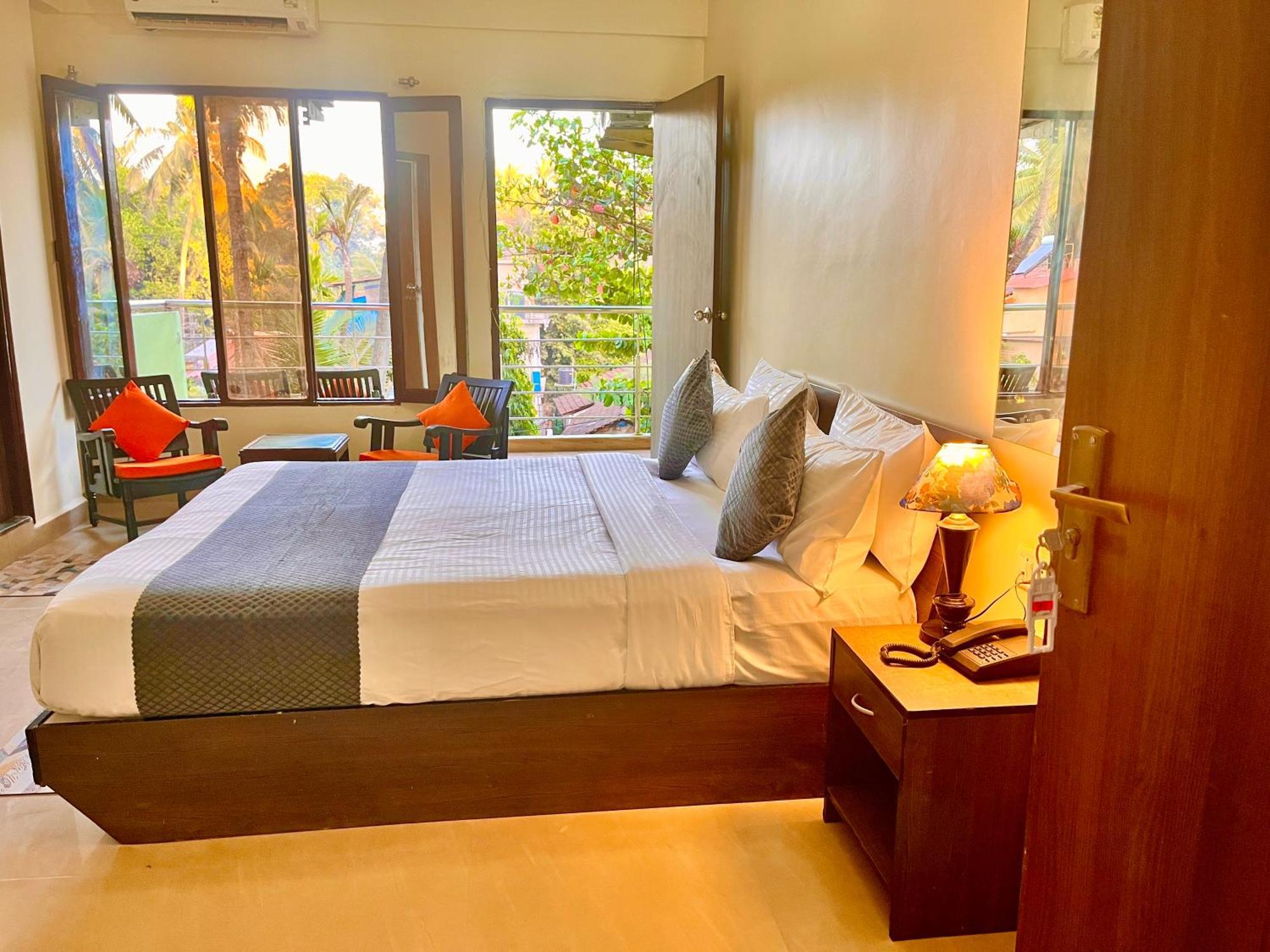 Summer Beach Resort, Goa - #Near Baga Beach #Swimming Pool #Garden #Bar #Lift #Premium Rooms #Property Of The Year #70565-84665 Calangute Esterno foto