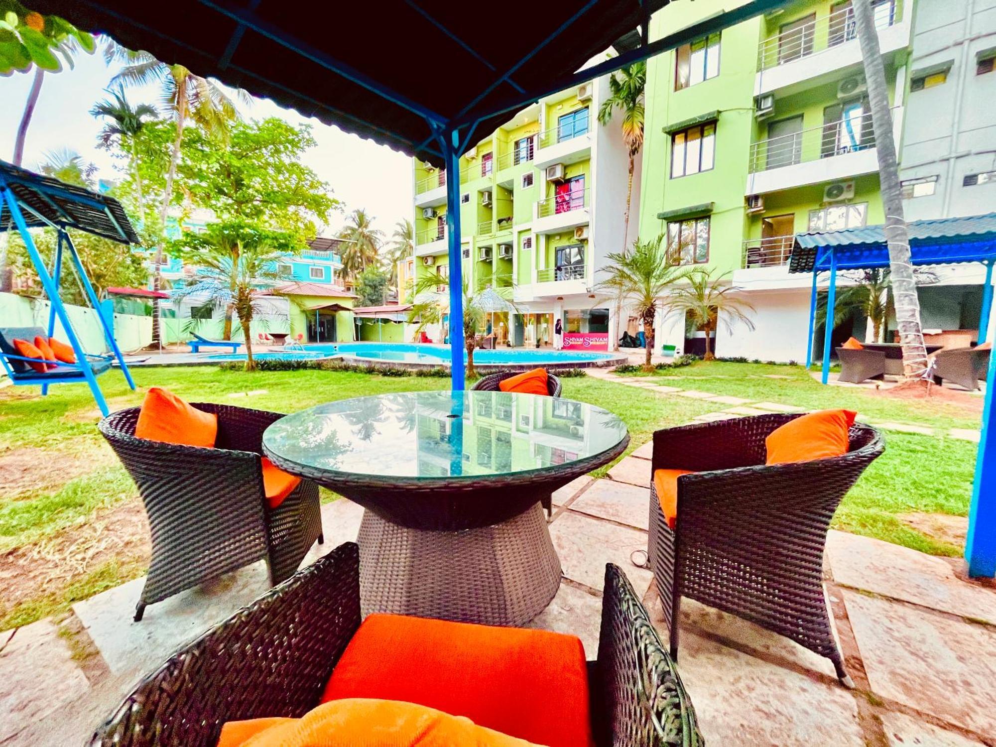 Summer Beach Resort, Goa - #Near Baga Beach #Swimming Pool #Garden #Bar #Lift #Premium Rooms #Property Of The Year #70565-84665 Calangute Esterno foto