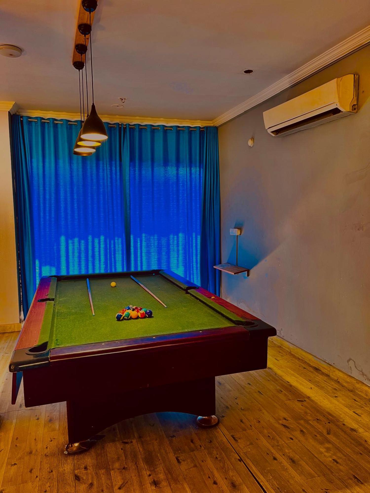 Summer Beach Resort, Goa - #Near Baga Beach #Swimming Pool #Garden #Bar #Lift #Premium Rooms #Property Of The Year #70565-84665 Calangute Esterno foto