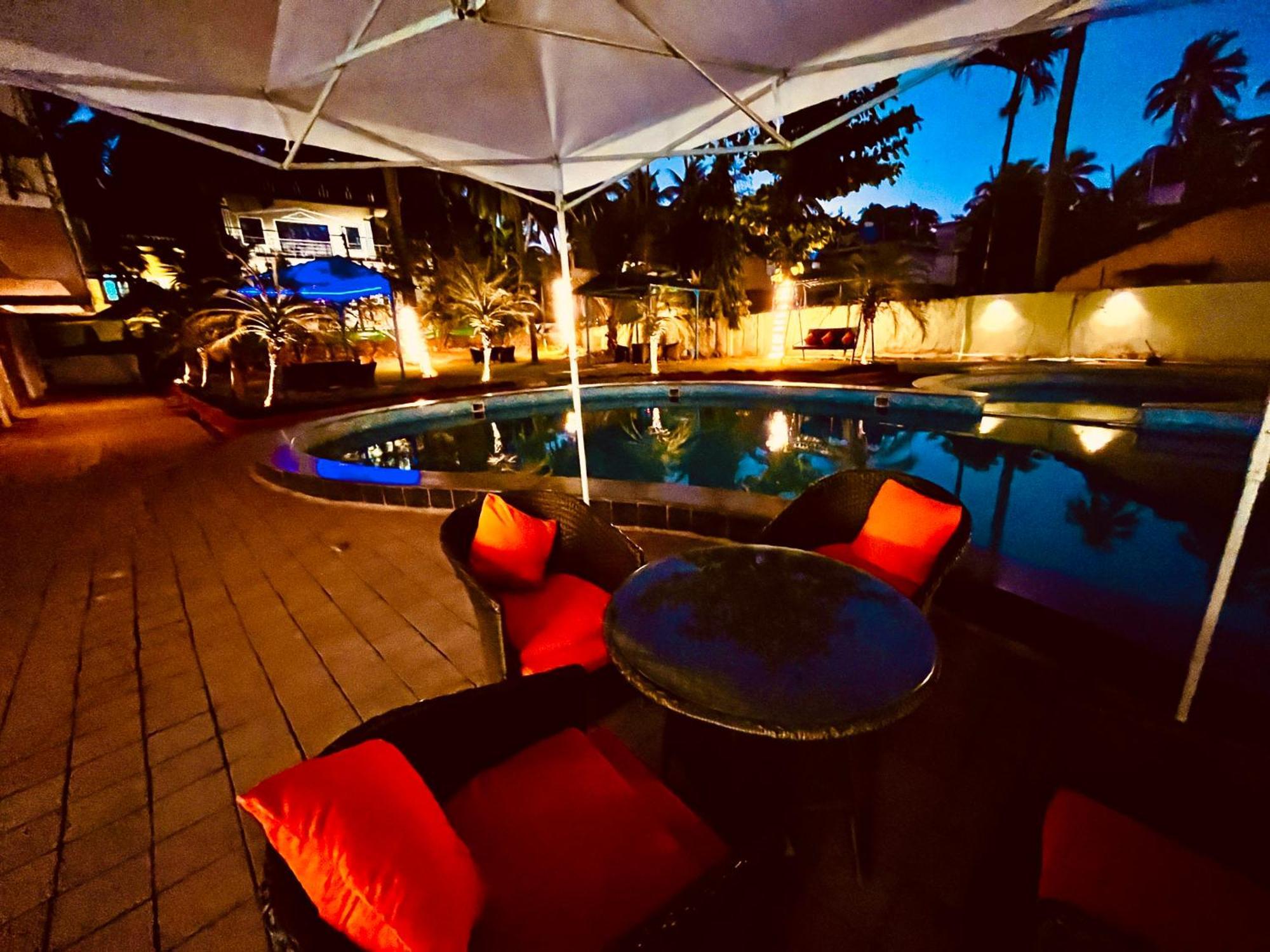 Summer Beach Resort, Goa - #Near Baga Beach #Swimming Pool #Garden #Bar #Lift #Premium Rooms #Property Of The Year #70565-84665 Calangute Esterno foto