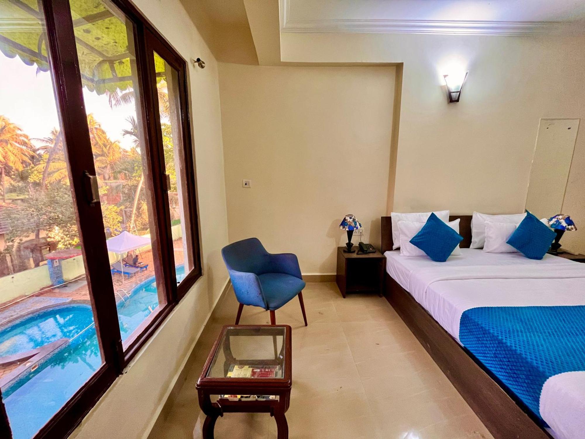 Summer Beach Resort, Goa - #Near Baga Beach #Swimming Pool #Garden #Bar #Lift #Premium Rooms #Property Of The Year #70565-84665 Calangute Esterno foto