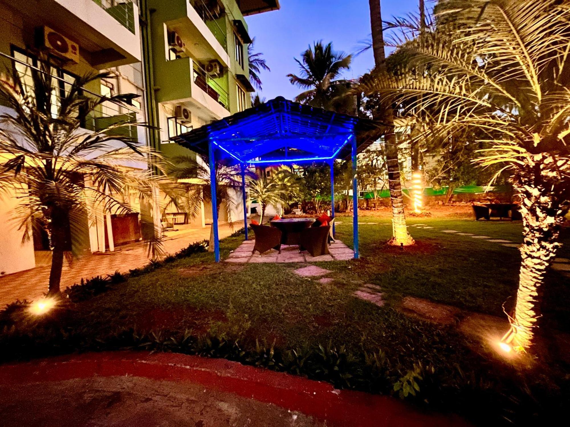 Summer Beach Resort, Goa - #Near Baga Beach #Swimming Pool #Garden #Bar #Lift #Premium Rooms #Property Of The Year #70565-84665 Calangute Esterno foto