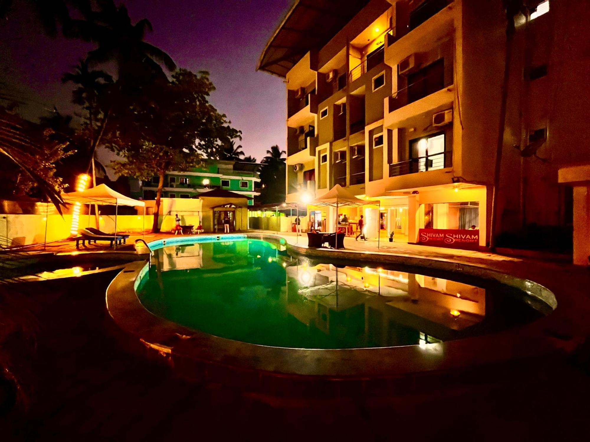 Summer Beach Resort, Goa - #Near Baga Beach #Swimming Pool #Garden #Bar #Lift #Premium Rooms #Property Of The Year #70565-84665 Calangute Esterno foto